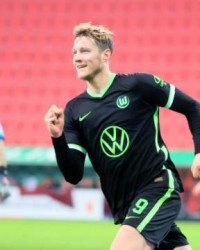 狗子28-5连零封获胜！4张王牌率狼堡冲击欧冠与德国杯冠军