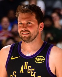 八村垒：东契奇就是MVP！他的卡位、抢断、保护篮板也都很出色|湖人|克利夫兰骑士队|卢卡-东契奇|洛杉矶湖人队|mvp榜_新浪体育_新浪新闻